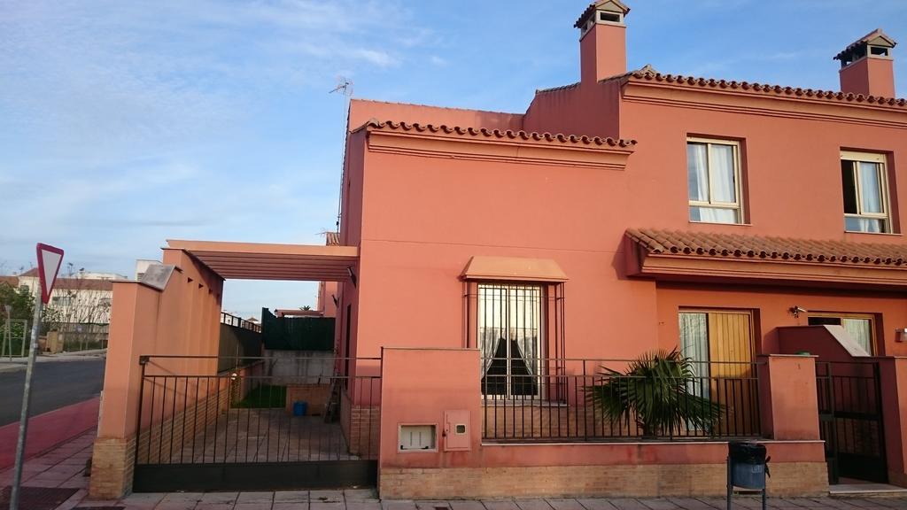 Villa Aznalcazar Sanlúcar la Mayor المظهر الخارجي الصورة